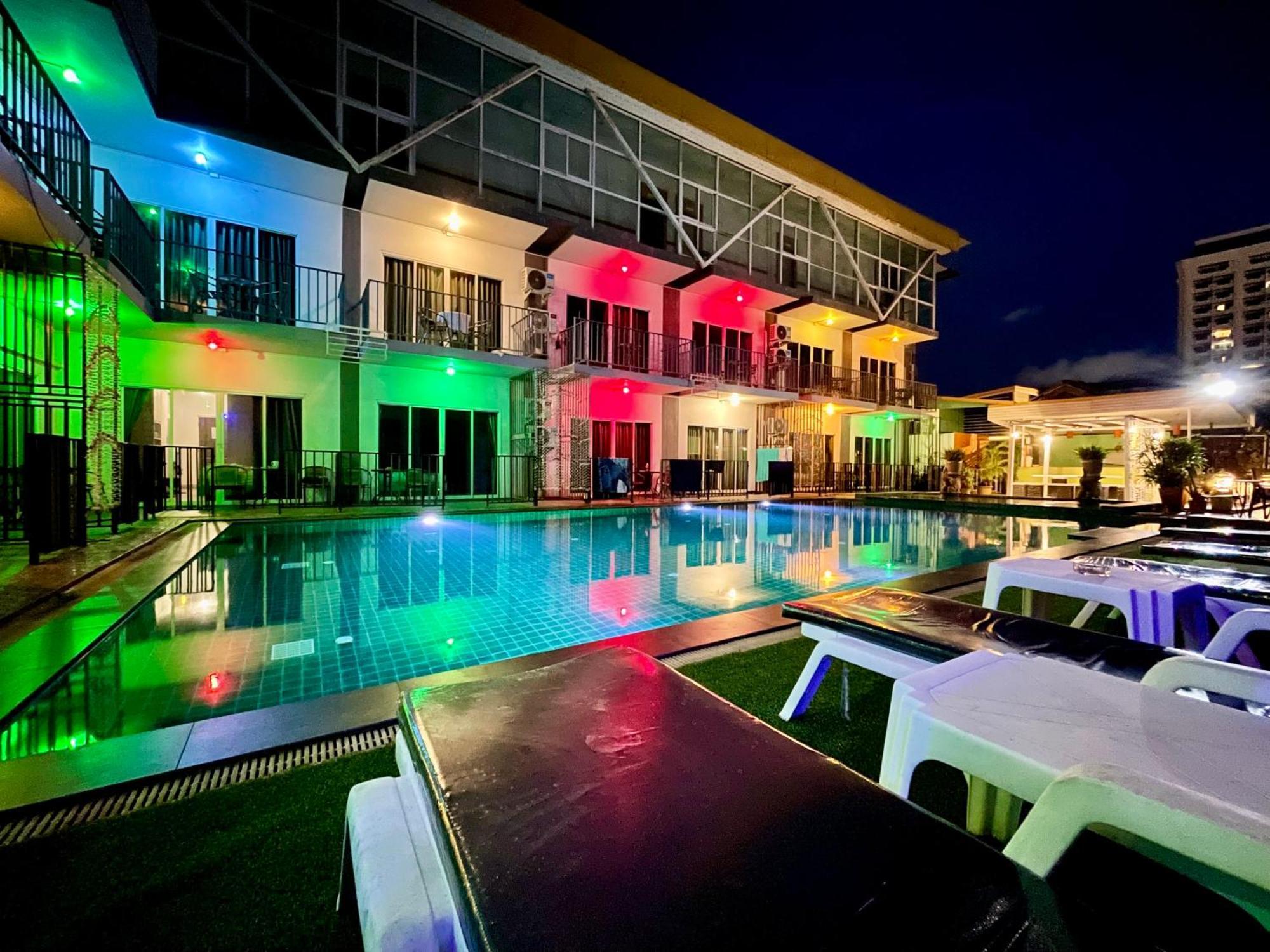 Anantra Pattaya Resort Exterior foto